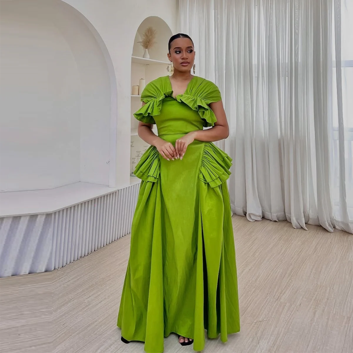 2026 프리티 그린 플러스 사이즈 새틴 이브닝 가운, - Women Formal Wear For Plus Size 리뷰 및 가격